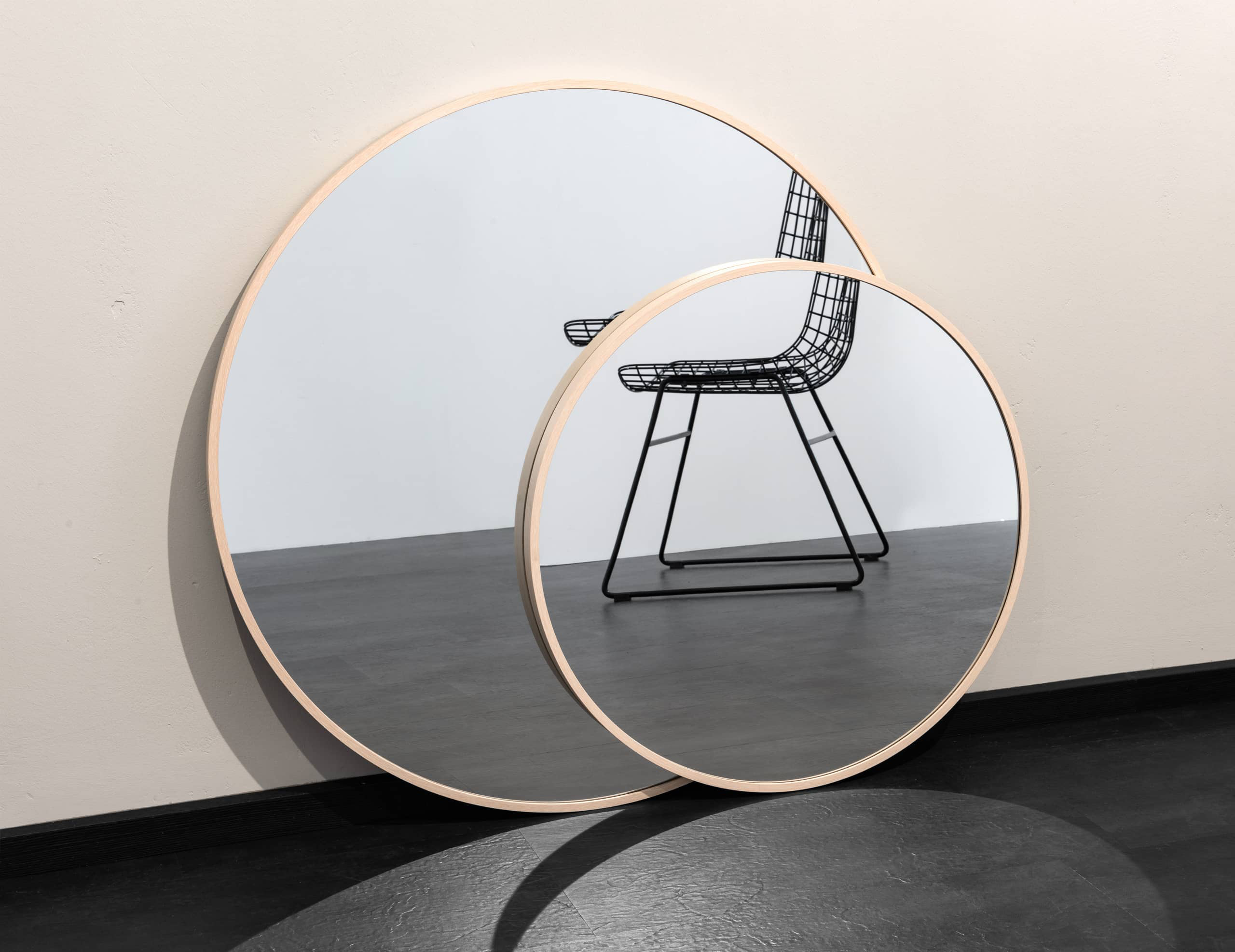 Round Mirrors